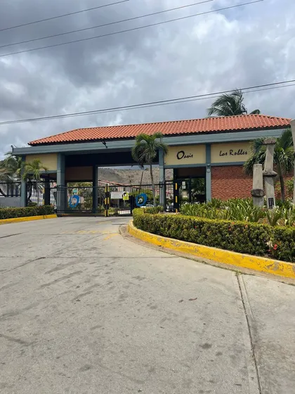 Bello Town House, Listo Para Ocupar 