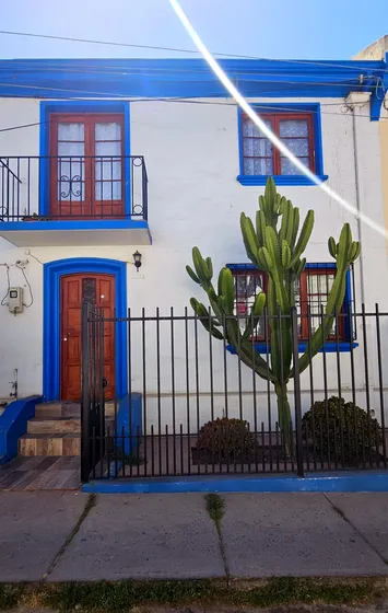 Casa Completamente Remodelada En Sector Universitario