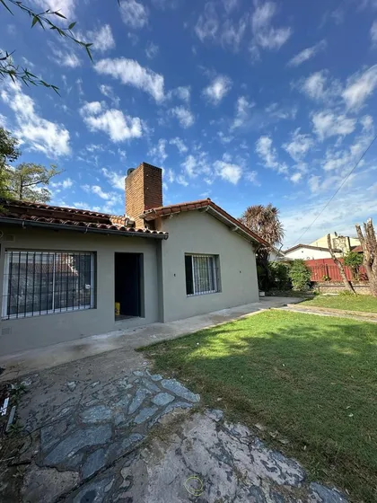 Casa Chalet  En Venta En Ciudad Jardin, Tres De Febrero, G.b.a. Zona Oeste