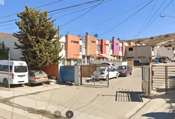 Casa En Remate Bancario En Los Valles, Tijuana Jp25
