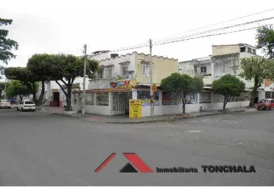 Lote En Venta En Lleras Restrepo. Cod V16250