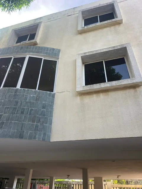Espacioso Y Para Estrenar Townhouse En El Este De La Ciudad De Maracaibo