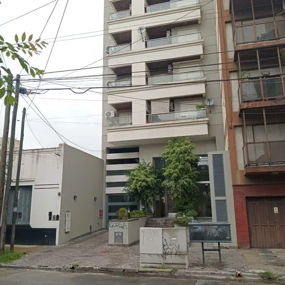 Excelente Departamento Con Cochera