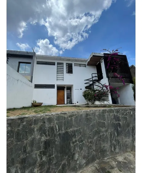 Casa En Venta - El Cafetal, Calle Caripe
