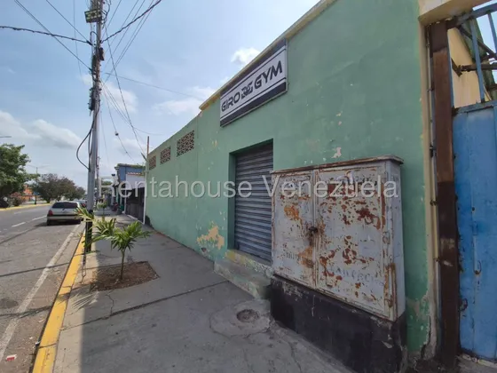 Dennymar, Alquila Espectacular Local Comercial De 80m2 Amplio Y Versatil Ideal Para Cualquier Tipo De Comercio Con Todos Los Servicios Basicos B5a18742                                                 