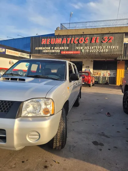 Nissan Np300 2.5 Cabina Doble 133cv 4x2