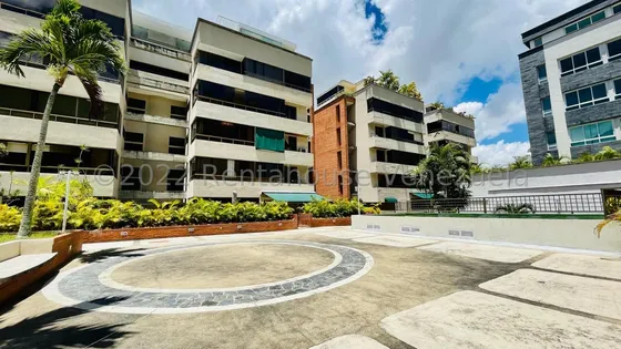 Alquiler Hermoso Apartamento En La Castellana # 25-12943 Johana Blanco