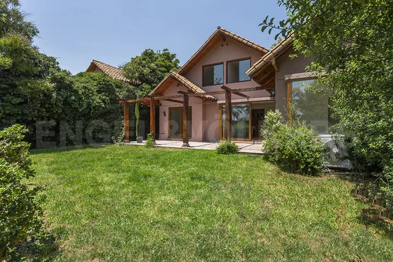 Casa En Venta - San Carlos De Apoquindo