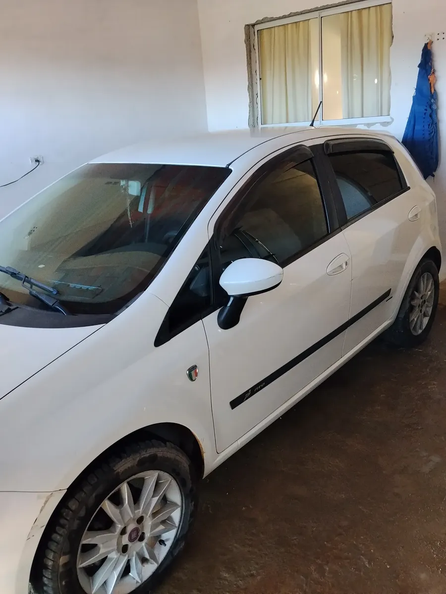 Fiat Punto 2012 1.4 Itália Flex 5p — foto 4