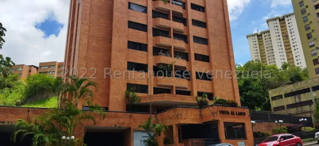 Espectacular Apartamento Remodelado En La Bonita. 23-3251