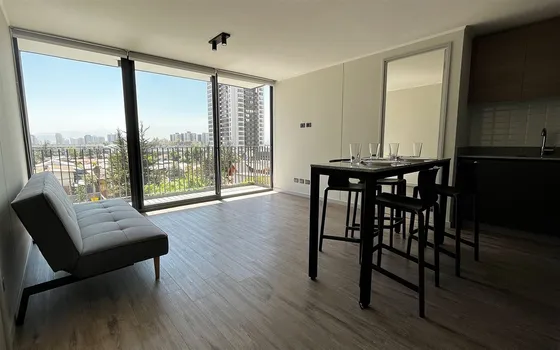 Departamento En Arriendo De 2d&#43;2b. Metro Lo Ovalle. Cist
