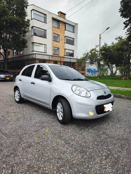 Nissan March 1.6 Active +
