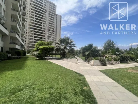 Departamento En Venta De 2 Dorm. En Macul