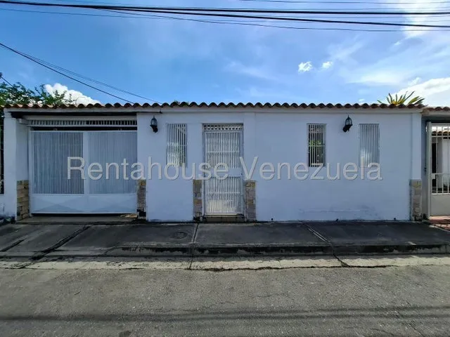 Casa En Venta En Urb. Roraima Calle Este La Morita 25-13597 Mfc