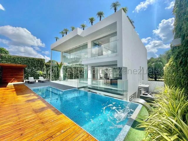 Casa En Venta Urb La Floresta  Lp