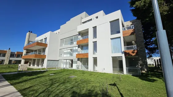 Venta Departamento Tipo Duplex 4 Ambientes En Cannig