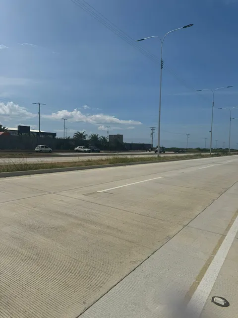 Se Vende Terreno En Av Nueva De La Costanera 