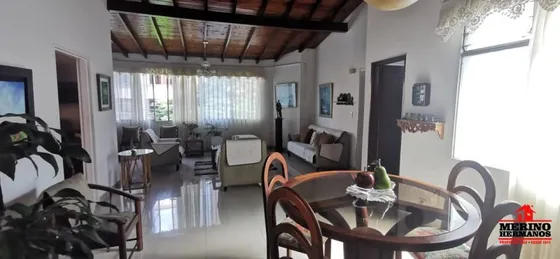 Apartamento En Venta En Medellín - Laureles