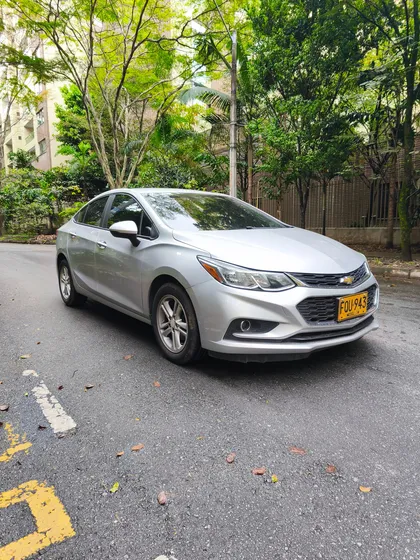 Chevrolet Cruze 1.4 Lt