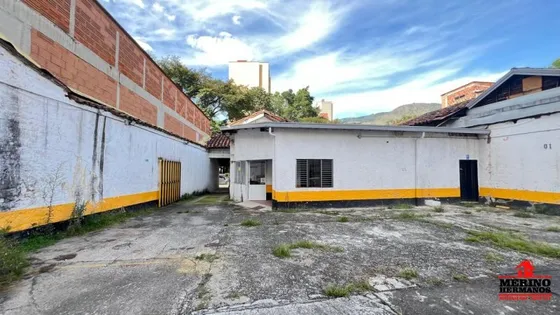 Parqueadero En Arriendo En Medellín - Boston