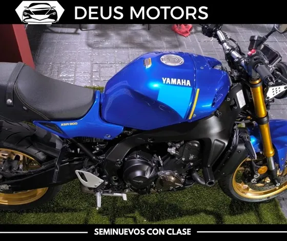 Yamaha Sxr 900.