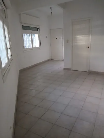 Alquiler Departamento De 3 Ambientes En Parque Patricios  