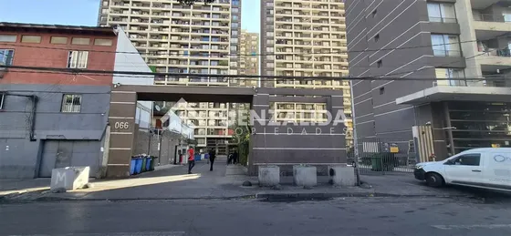 Departamento En Arriendo De 2 Dorm. En Estación Central