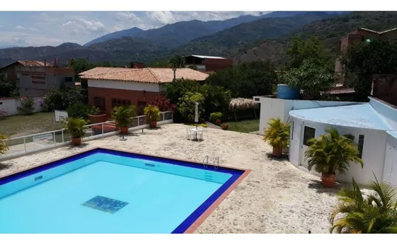 Finca - Hotel En Sopetran Muy Cerca Del Parque 