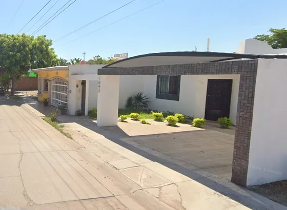 Casa En Venta , Col. Progresivo San Rafael, Los Mochis, Sinaloa , Remate Bancario -jmjc88