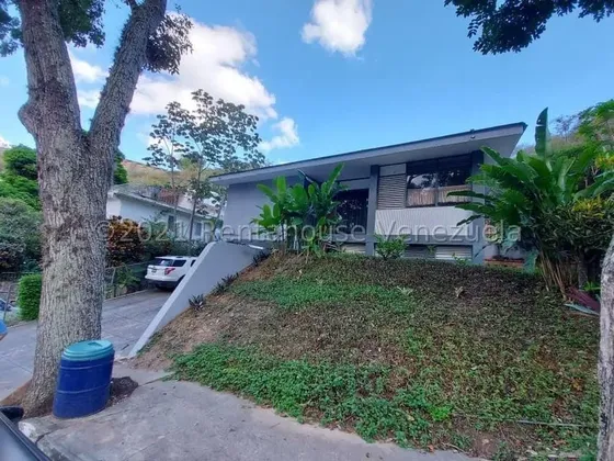 Casa En Venta Colinas De Bello Monte Mls #21-20298 #26-3766 Bm