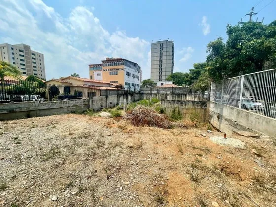 Lisbeth Delgado Vende Terreno En Esquina En Av. Moran Centro Este Barquisimeto Cod.25-649 Oportunidad De Inversion