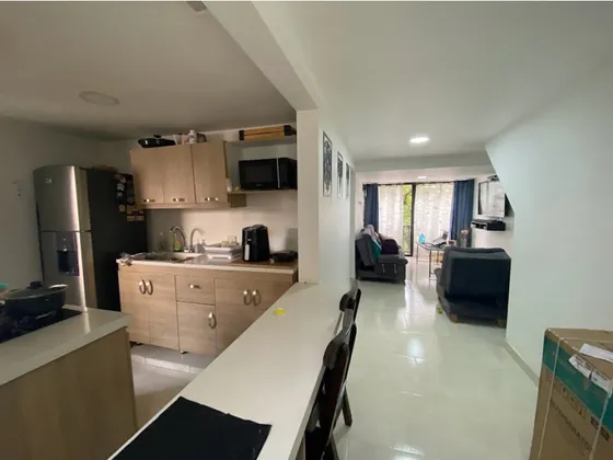 Vendo Apartamento De 2 Niveles En La Unidad Cacique Niquía Manzana 3