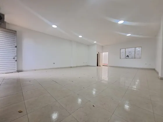 Local En Arriendo En Pescadero. Cod A19477
