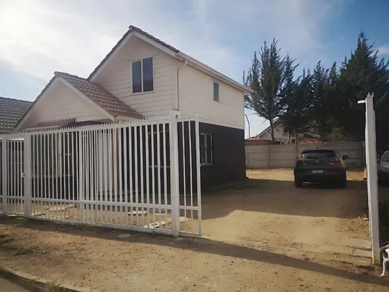 Arriendo Casa 3d 2b En Larapinta Comuna De Lampa