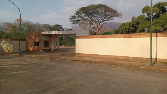 En Venta Terreno De 10.000 M2 En Urbanizmo Exclusivo De San Diego, Villas De San Diego Country Club. St