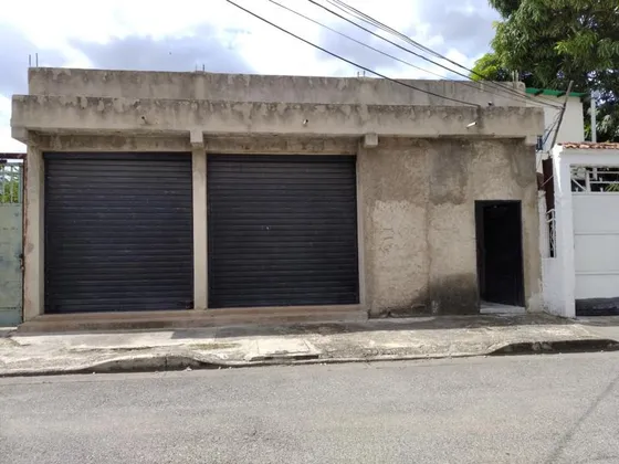 Alquiler De Un Local, La Cooperativa, Maracay.