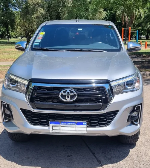 Toyota Hilux Pick-up 2.8 Cd Srx 177cv 4x4 At