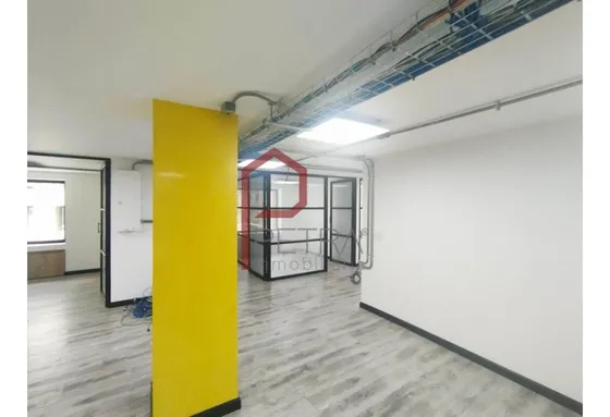 Se Arrienda Amplio Espacio Para Oficinas En El Virrey Bogotá