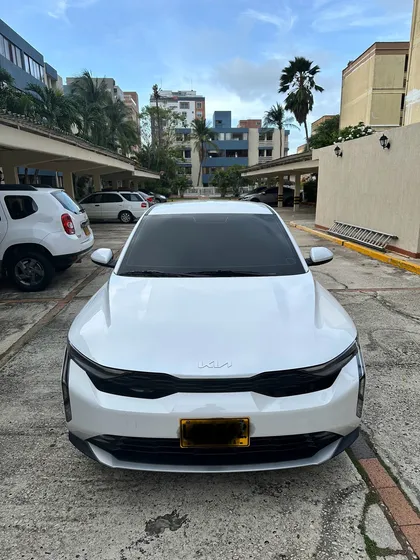 Kia K3 1.6 Vibrant At