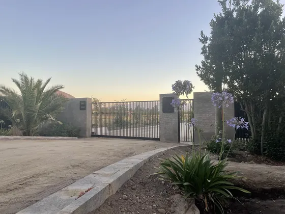 Venta De Parcela En Camino El Oliveto