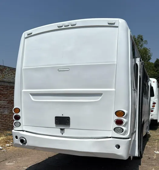 Camion Mercedez Benz 904 Modelo 2006 De 29 Pasajeros