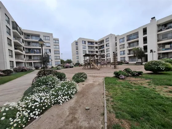 Departamento En Venta De 3 Dorm. 2 Baños, En La Serena