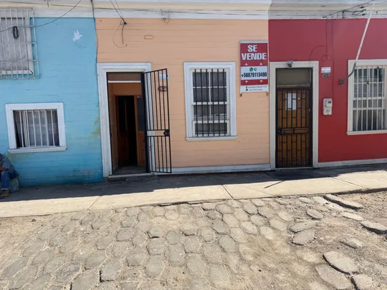 Hermosa Casa José Miguel Carrera N° 1138