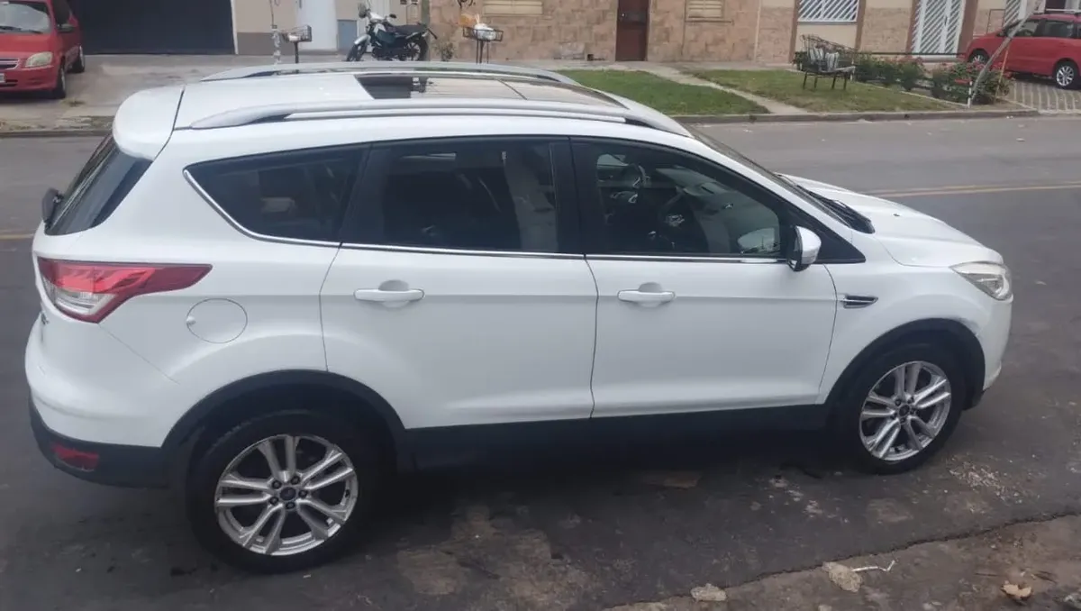 Ford Kuga 2.0 Titanium AT AWD565576036831744006