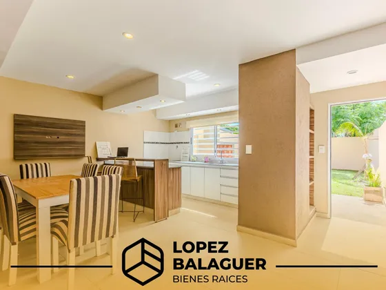 Casa En Ciudad Evita - Duplex - 3 Dormitorios - Impecable Estado