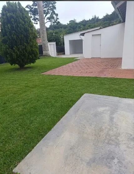 Alquiler Casa Comercial, Deposito, Oficina, Bajo Perfil O Comercial Abierta A 200 Mts Del Pueblo Del Hatillo