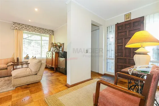 Casa En Venta De 4 Dorm. En Vitacura