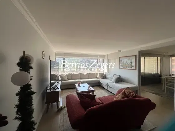 Departamento En Venta De 3 Dorm 3 Baños . En Vitacura