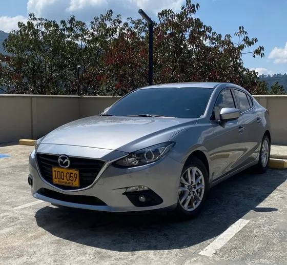 Mazda 3 2.0 Sport Touring