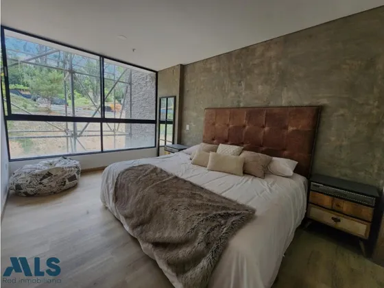Espectacular Apto En El Escobero(mls#241783)